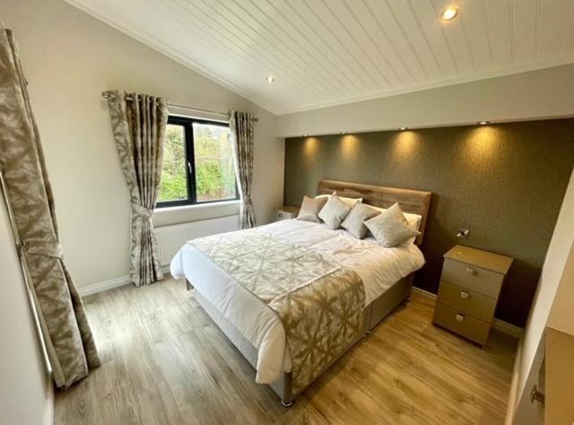 *Luxury Holiday Home With Hot Tub Close To Beach* Penally Exterior foto